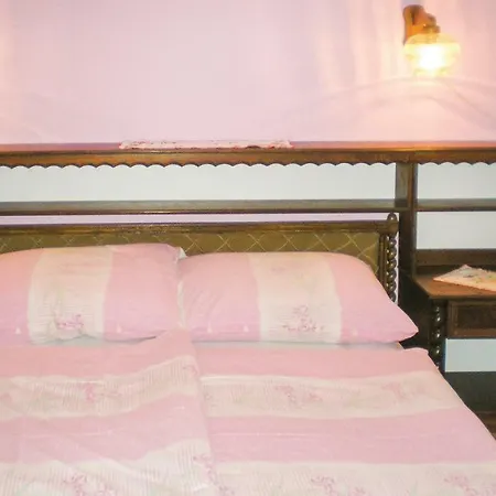 Three-bedroom Holiday In Ferienhaus *